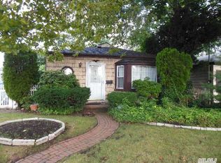 1179 Webber Ave, Hempstead, NY 11550