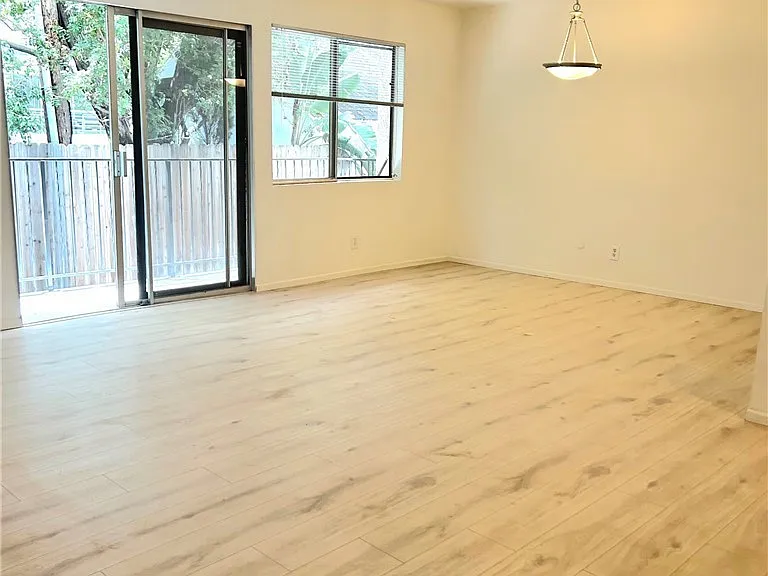1515 S Beverly Dr #308 — Photo 8