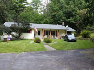 8544 Cascade Lake Rd, Cedar Mountain, NC 28718