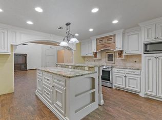 10703 Crestfield Ct, Houston, TX 77070