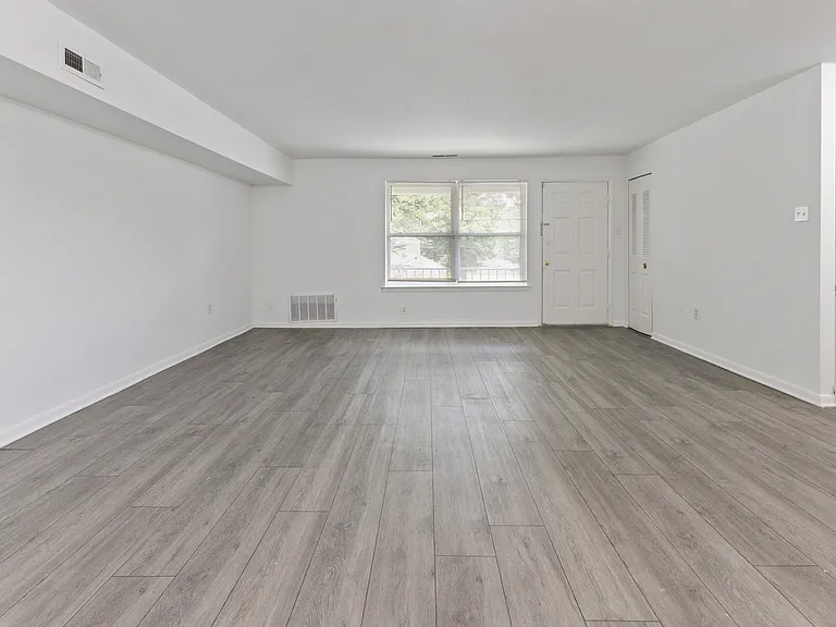 Living & Dining Room Space - 1 & 2 Bdrm Apts