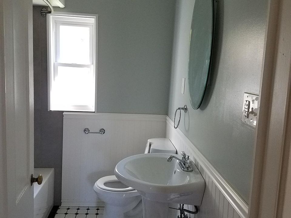 600 W Broadway Granville OH Zillow