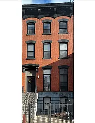 923 Bedford Avenue in Bedford-Stuyvesant