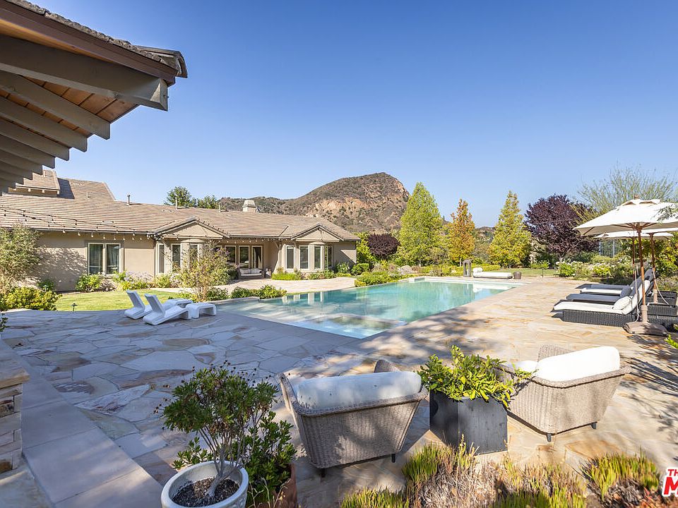 1st image of 2052 Shadow Creek Dr