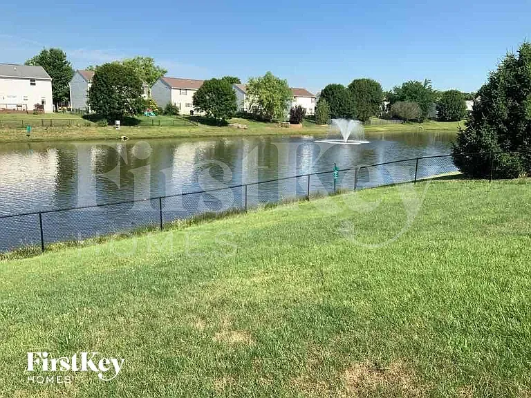 6914 Governors Point Blvd #B — Photo 22