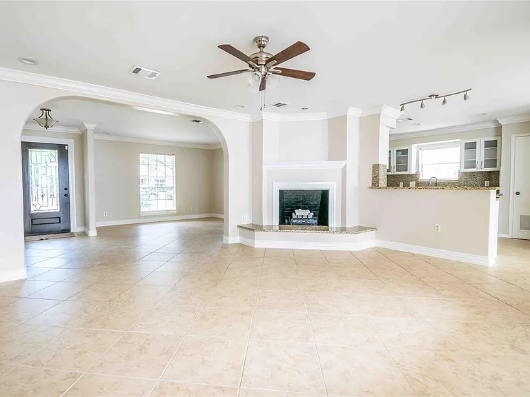 2626 Palo Pinto Dr — Photo 13