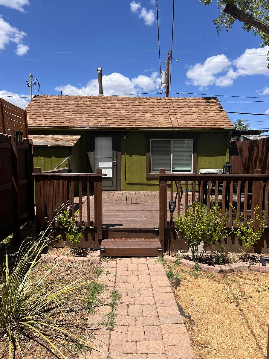 Photo 1 of 21 - 132 N Summit Ave - Prescott, AZ Front - 132 N Summit Ave