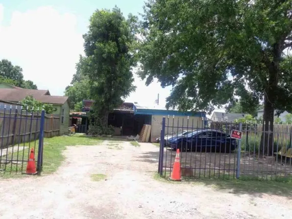 2705 Beatty St, Houston, TX 77023