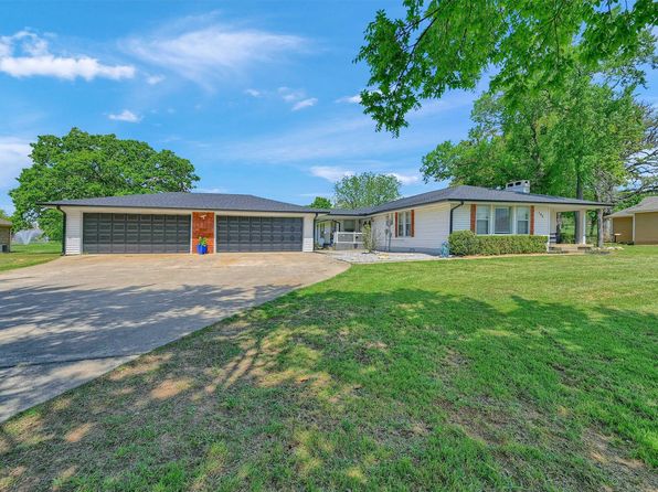 105 Cocopa Dr, Gainesville, TX 76240