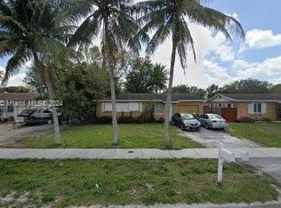 5590 S 38th Ct, Greenacres, FL 33463