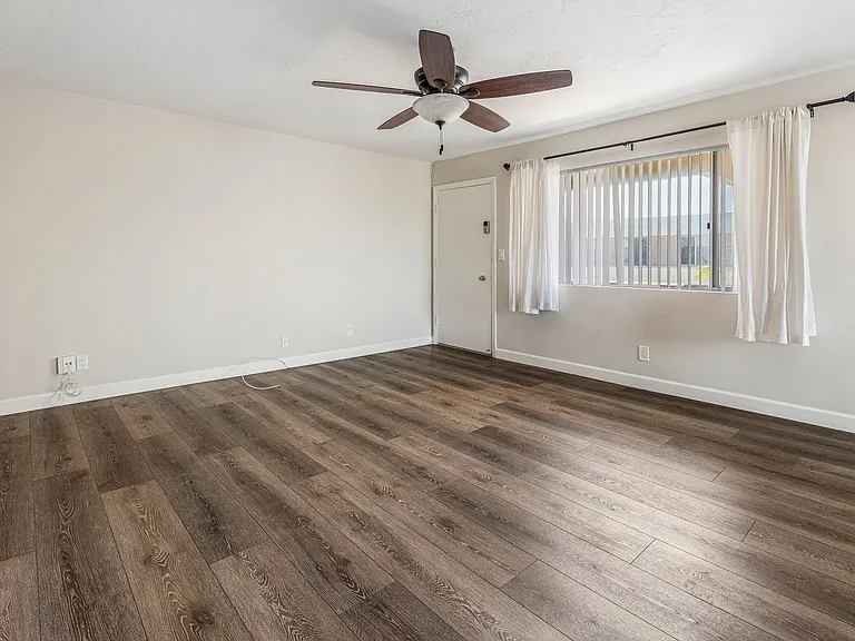 5015 Cape May Ave #304 — Photo 3