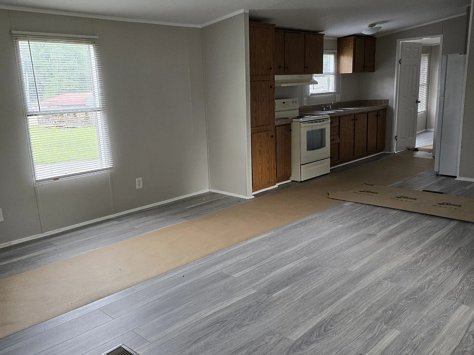 3 bed, 1280 sqft, $1,300 — Photo 3