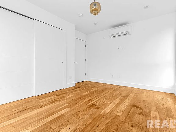 5th image of 766 Lafayette Ave #3K