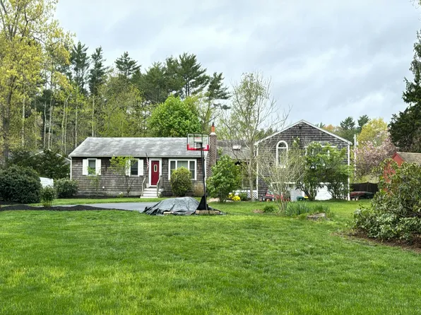 9 McFarlin Rd, Carver, MA 02330