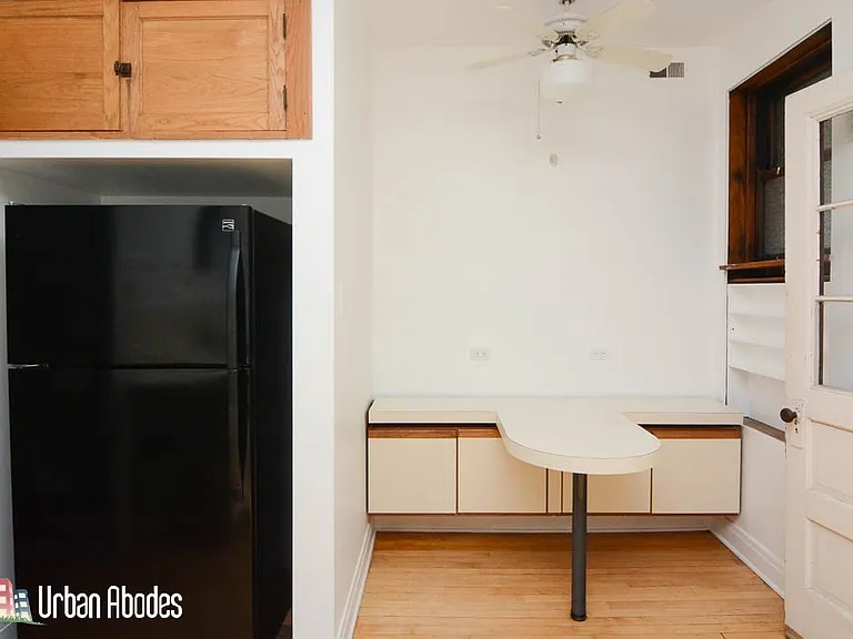1309 W Newport Ave #2AC — Photo 9