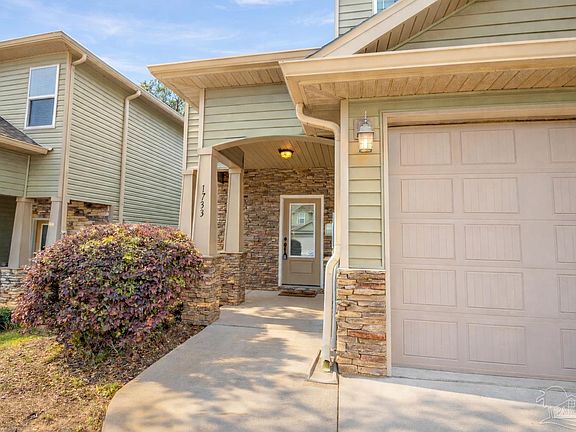 2nd image of 1733 Sound Haven Ct