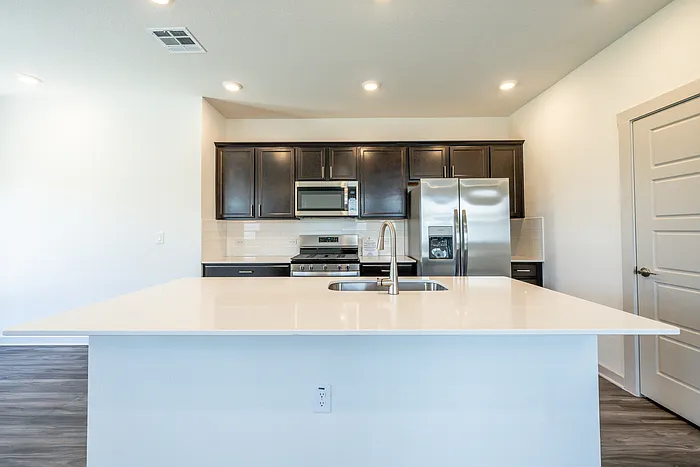 13708 Lubeck Dr — Photo 8