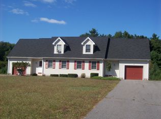 15 Pond View Dr, Litchfield, NH 03052