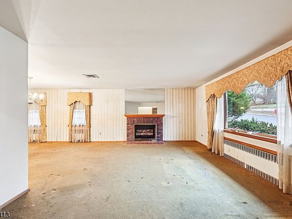 5th image of 80-84 Squaw Brook Rd