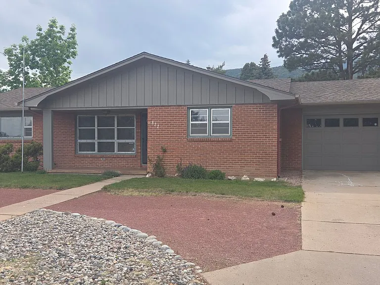 822 Orion Dr — Photo 1
