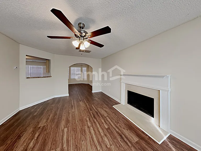 209 Signet Ct — Photo 6