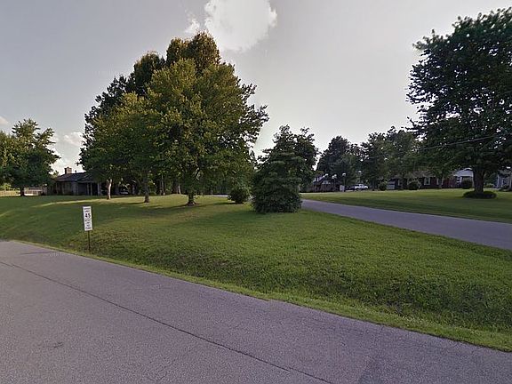 3rd image of 1584 Gamble Ln