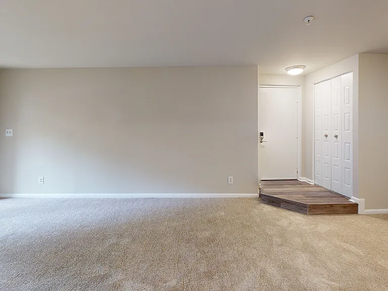 Canterbury Apartments — Photo 99