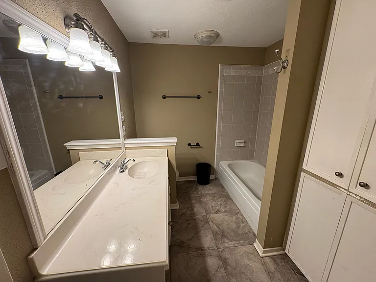 13115 Ravensway Dr — Photo 8