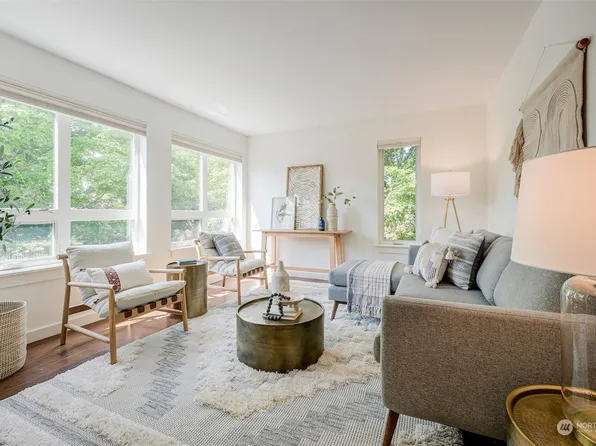 3912 Midvale Avenue N #201, Seattle, WA 98103