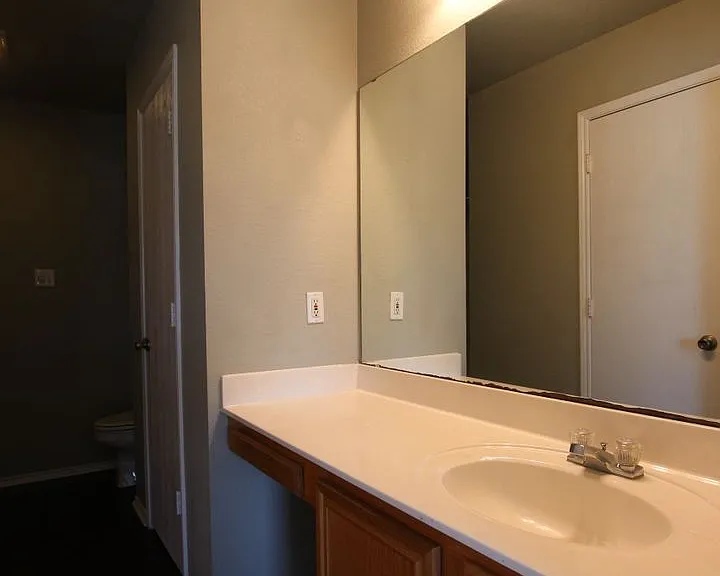 204 Willow Rd — Photo 18