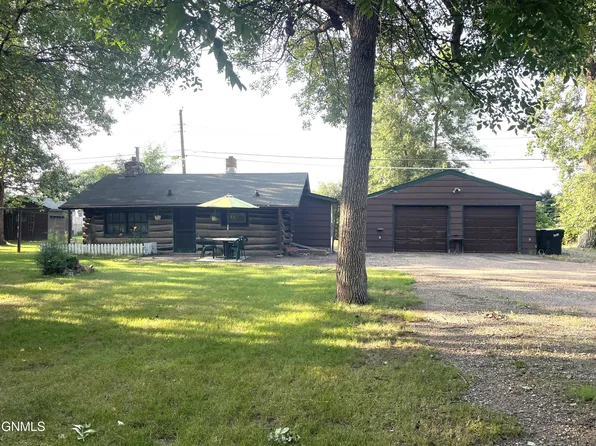 712 W Bowen Ave, Bismarck, ND 58504