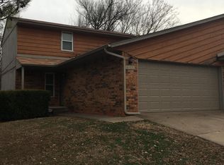 3014 Stonepoint Dr, Edmond, OK 73034