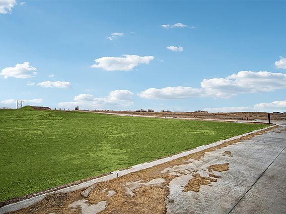 5th image of 615 SW Cattail Rd