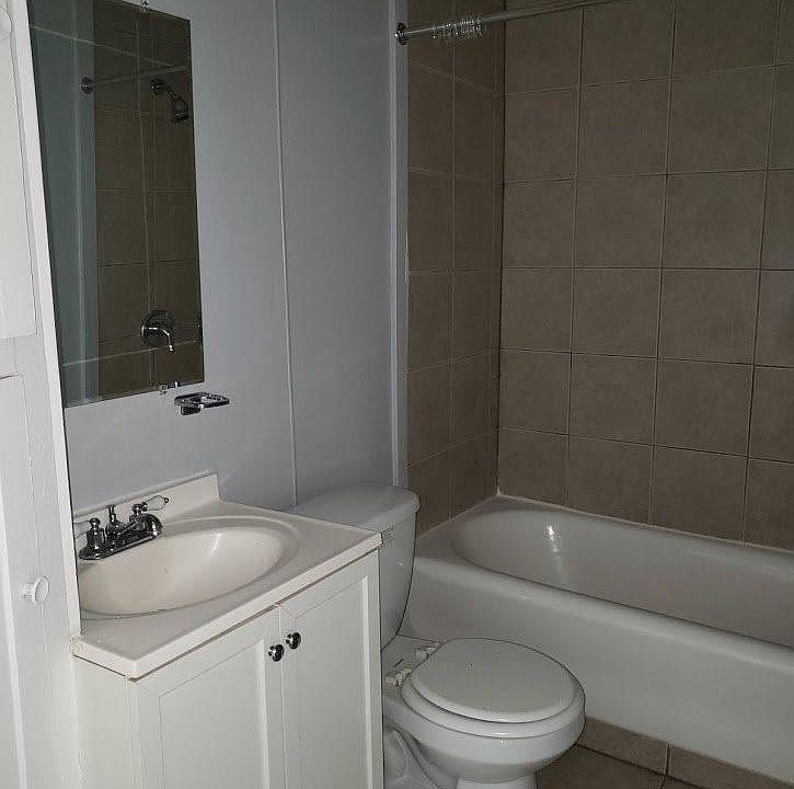 1771 Academy St, photo 10