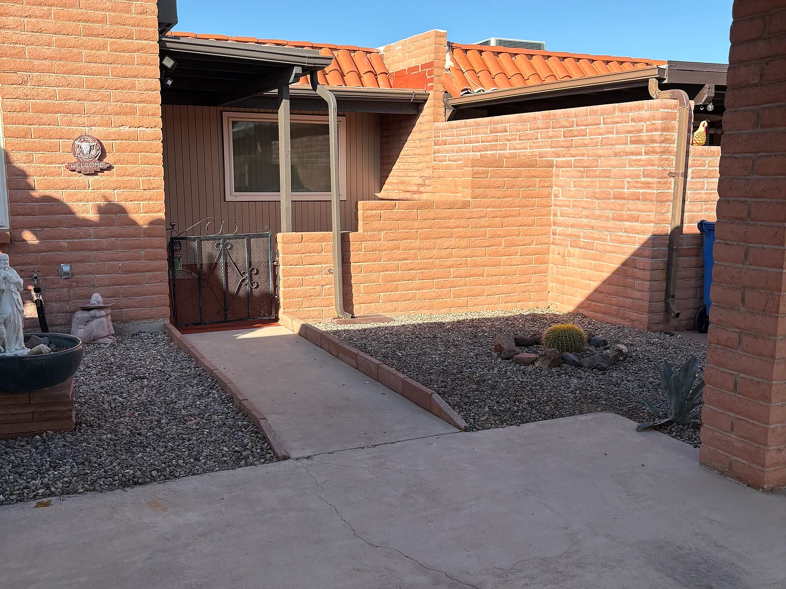 2 bed, 1090 sqft, $1,450 — Photo 4