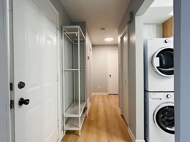 38 Bernick Dr #UPPER — Photo 3