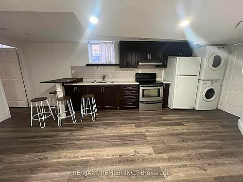 118 Solway Ave Photo 1