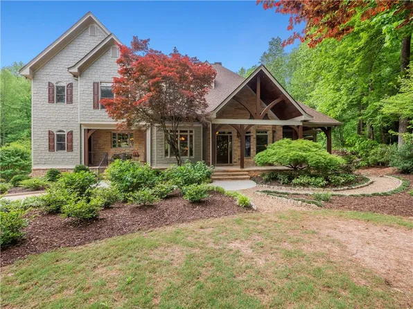 4561 Thornbury Close Way, Flowery Branch, GA 30542