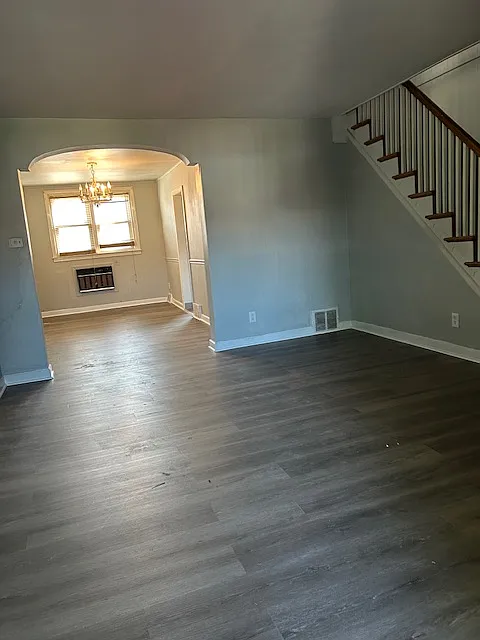3 bed, 1.5 bath, 1110 sqft, $1,750 — Photo 4