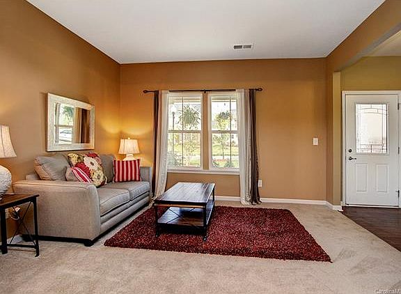 4th image of 4437 Roundwood Ct