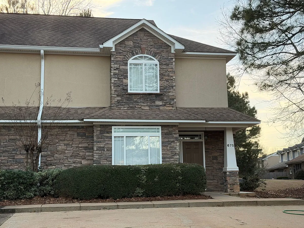 Building Photo - 675 Nissa Ct