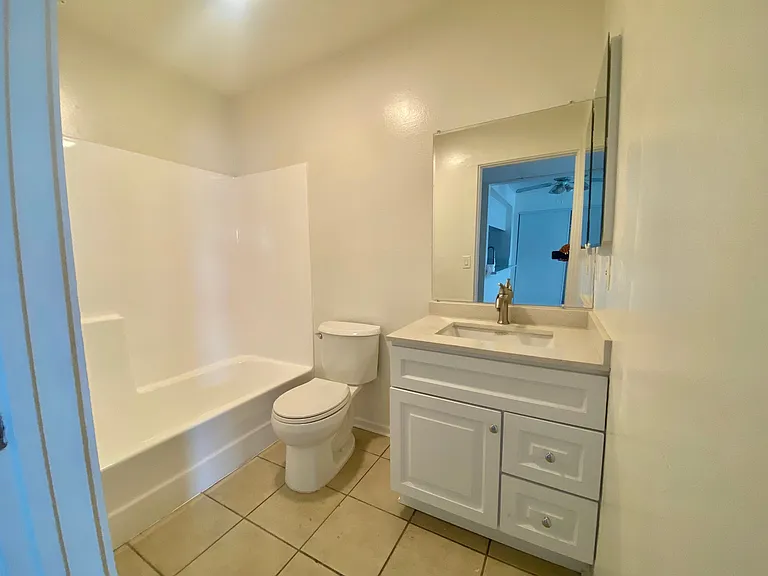 222 S Vendome St #1/2 — Photo 4