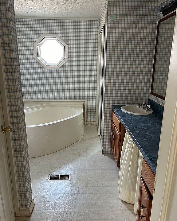 Master bath