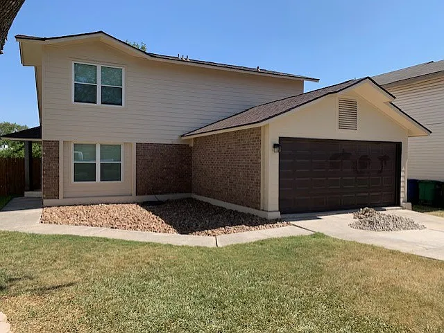 3 bed, 2491 sqft, $2,500 — Photo 3
