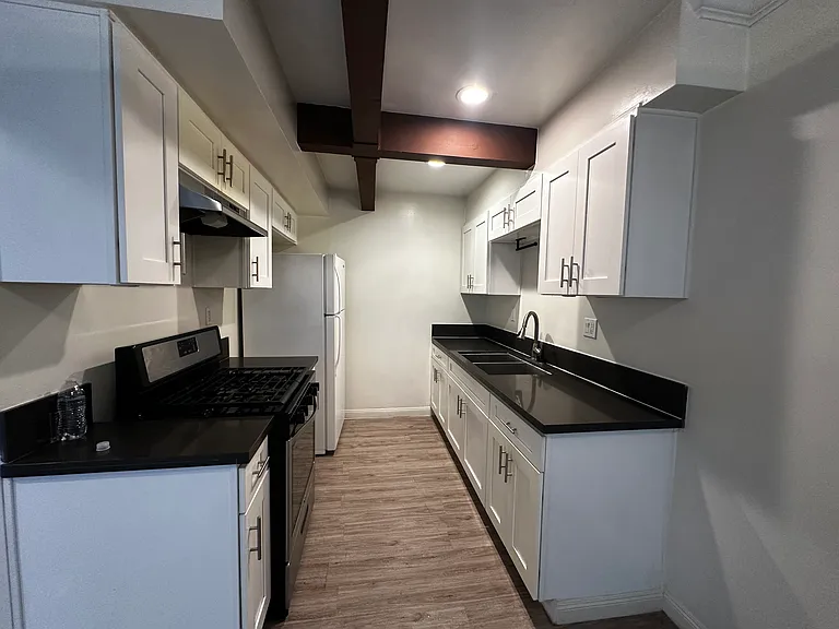 265 Monterey Rd #28 — Photo 8