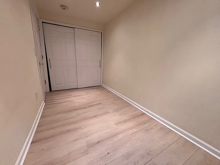 315 Bloomfield St — Photo 8