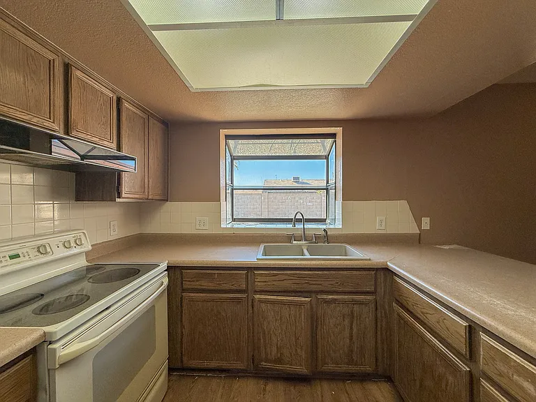 9358 W Sanna St — Photo 10