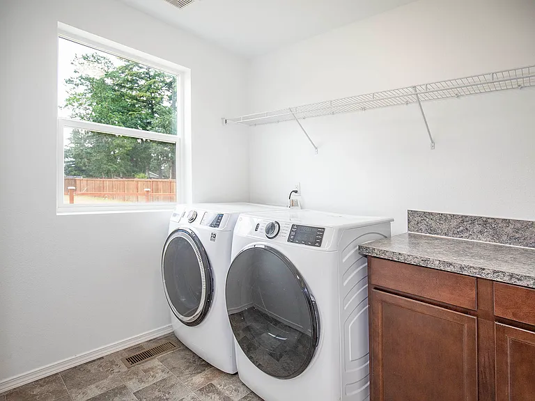 111 Carver Walk SE — Photo 9