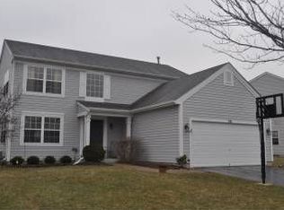531 S Haverhill Ln, South Elgin, IL 60177