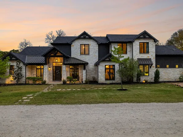 3109 High Chaparral Dr NE, Flower Mound, TX 75022